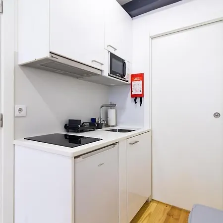 Mouraria's Place - Blue Lisbona