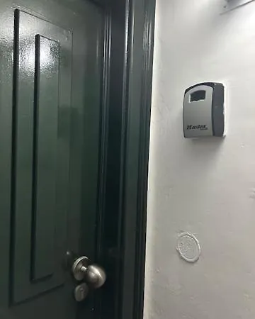 Mouraria's Place - Blue Lissabon